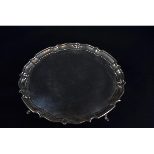 317 - Silver circular footed salver, Barker Brothers Silver Ltd, Birmingham 1933, diameter 26.5cm, 536 gra... 