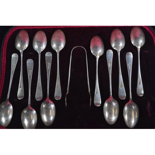 335 - Silver part set of teaspoons and sugar nips, Albert Henry Thompson, Sheffield 1898 and 1911, decorat... 