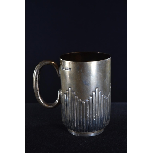 347 - Edwardian silver christening mug, John Round & Son Ltd, Sheffield 1904, with ribbed decoration, ... 