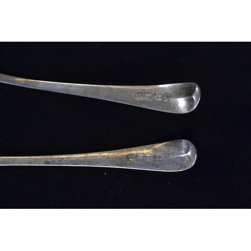 399 - Pair of George III silver old English pattern sauce ladles, John Langlands I & John Ro... 