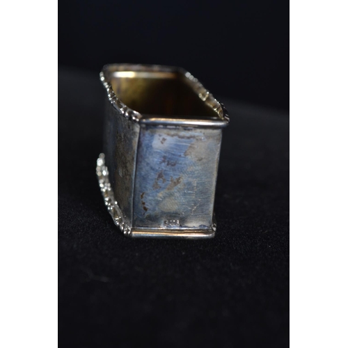 420 - Eight silver napkin rings, various makers and dates, including a pair and one 830 silver, gross weig... 