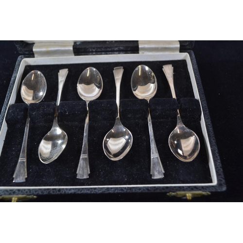 429 - Two sets of silver six coffee spoons, Deakin & Francis Ltd, Birmingham 1958 and 1959 respectivel... 