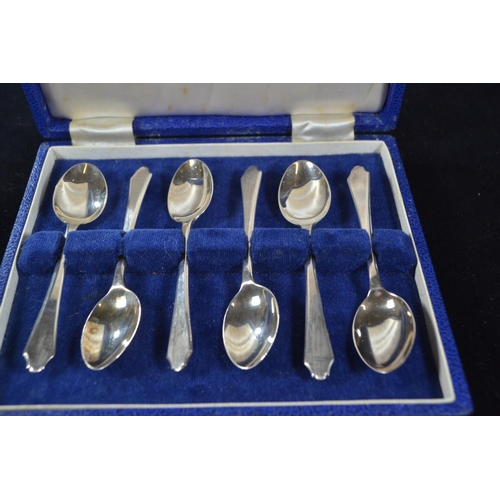 429 - Two sets of silver six coffee spoons, Deakin & Francis Ltd, Birmingham 1958 and 1959 respectivel... 