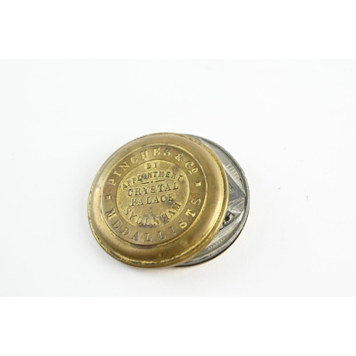 450 - A Crystal Palace commemorative medal 1854, dia.63mm, contained within a 'Pinches & co. Medallist... 