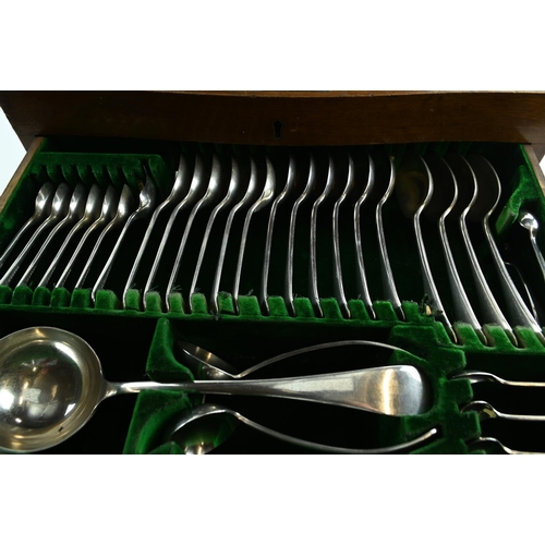 509 - Walker & Hall of Sheffield six place setting canteen of silver plate cutlery Inc, carving sets (... 