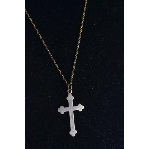 236 - 9ct gold cross pendant and 9ct gold chain, pendant length including bale 35mm, chain circumference 4... 