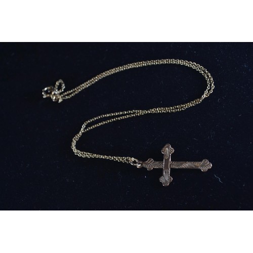 236 - 9ct gold cross pendant and 9ct gold chain, pendant length including bale 35mm, chain circumference 4... 