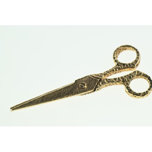 256 - 9ct gold scissor charm, length 37mm, 2.8 grams