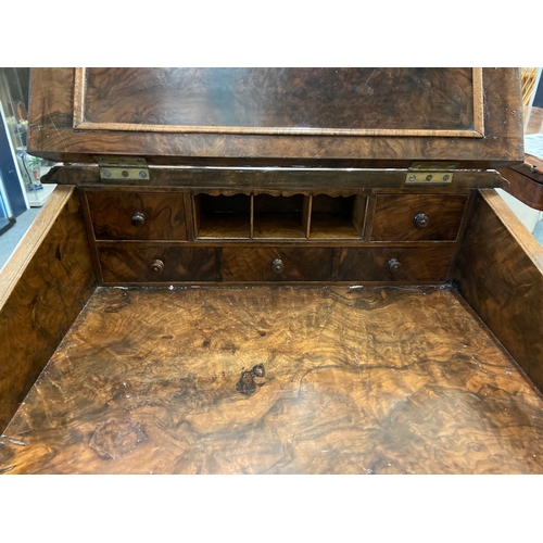 523 - Leather topped galleried Davenport with four external drawers, two internal drawers, an ink well and... 