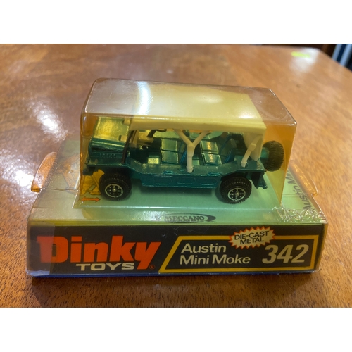 585 - Dinky Toys Austin Mini Moke 342 die cast metal.