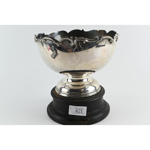 421 - Silver rose bowl, Goldsmiths & Silversmiths Co Ltd, London 1911, shaped and moulded rim, di... 