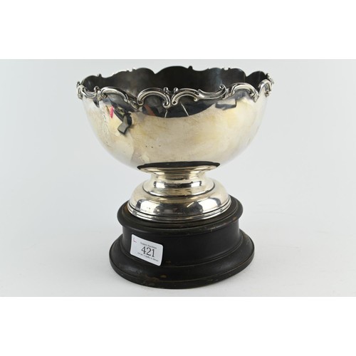 421 - Silver rose bowl, Goldsmiths & Silversmiths Co Ltd, London 1911, shaped and moulded rim, di... 