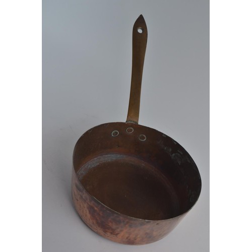 504 - Set of six copper saucepans, largest diameter of pan 23cm, smallest diameter of pan 18cm