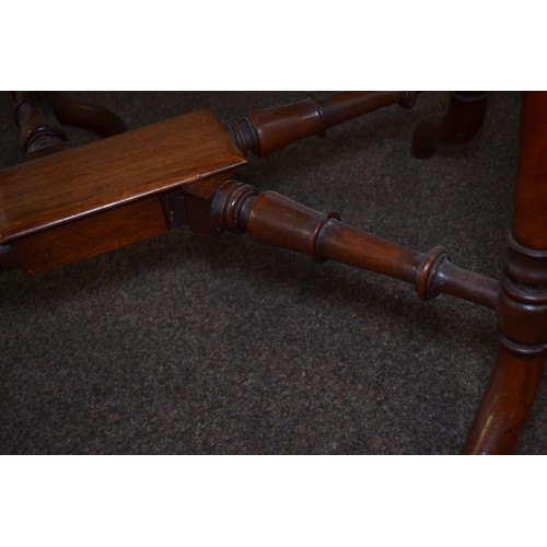 517 - Victorian mahogany table with drop leaf W90 D90H 71cm (Closed width 12cm)