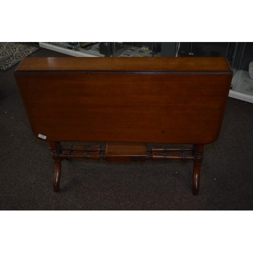 517 - Victorian mahogany table with drop leaf W90 D90H 71cm (Closed width 12cm)