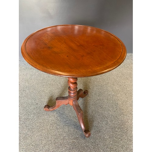 518C - Circular barley twist pedestal table D52cm x H67cm