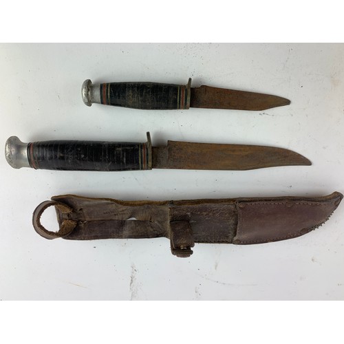 495 - Kukri Knife L41cm complete with leather scabbard and both small skinning knives, Hunting knife L23cm... 