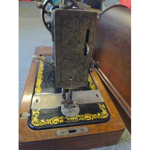 339 - Singer sewing machine, manual