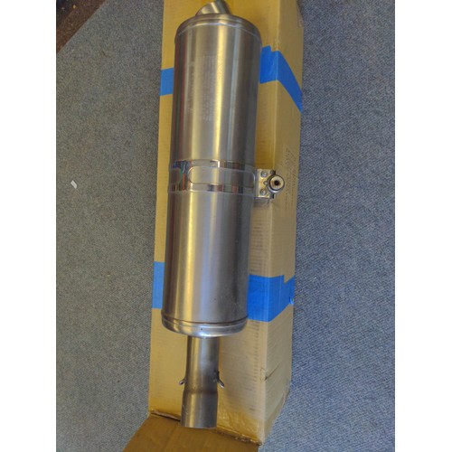 341 - BMW exhaust system 1812-7 679 349 for BMW-K72 0798,appears unused, Motor cycle Mudguard, made i... 