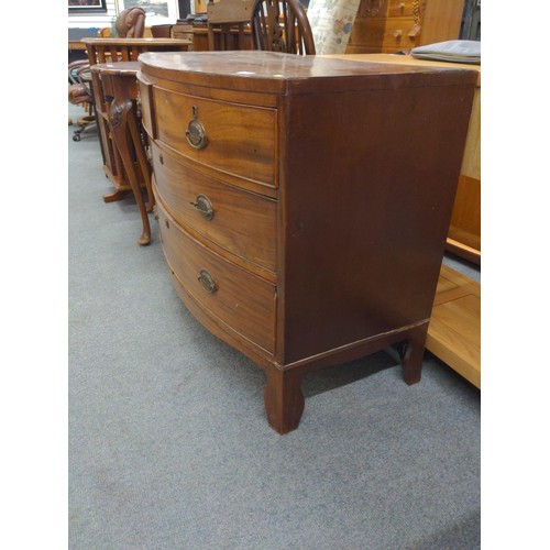 510 - Edwardian bow fronted 2 over 2 commode chest. W105cm D55cm H82cm