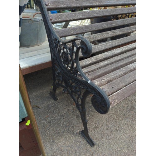 68 - Garden bench with cast iron ends L137cm x H76cm