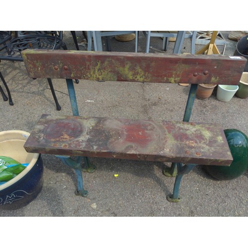 79 - Small Antique bench cast iron with wooden seat, back and rear support.   L80cm x D40cm x H... 