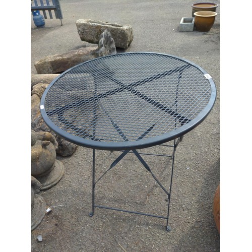 82A - Metal modern foldup garden table 