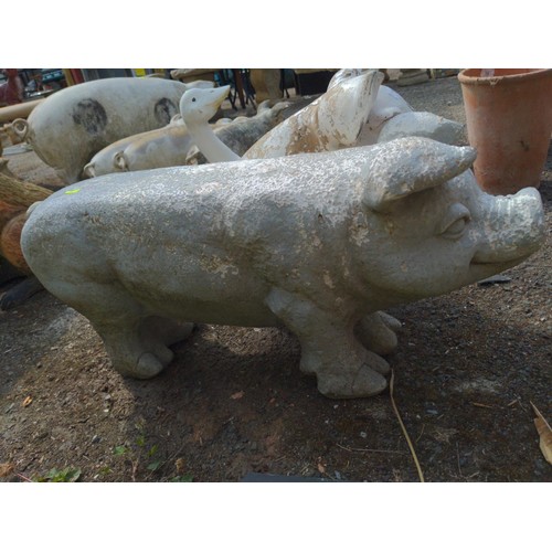 17 - 3 pigs + 1 duck in plastic/fibreglass, Largest pig L76cm x H36cm