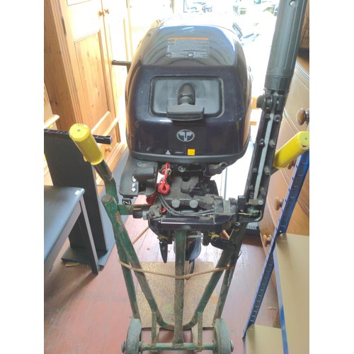 195A - Tohatsu 4 stroke outboard motor 3BH (MFS15C) Rated power 11kw, there is a fuel can, some tohatsu too... 