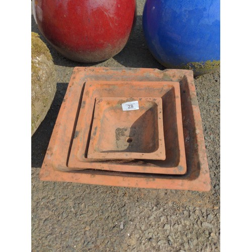 28 - 3 X graduated square terracotta planters, Largest 28CM X 28CM X 13CM