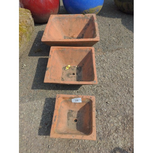 28 - 3 X graduated square terracotta planters, Largest 28CM X 28CM X 13CM