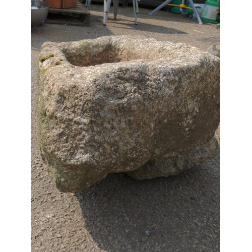 29 - Large rectangular granite trough L86cm x W42cm H28cm 