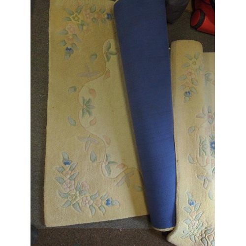 307 - 2x Chinese floral rugs. 120cm x 180cm. Both would benefit from a clean, as slight odour is noticeabl... 