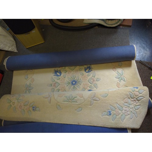 307 - 2x Chinese floral rugs. 120cm x 180cm. Both would benefit from a clean, as slight odour is noticeabl... 