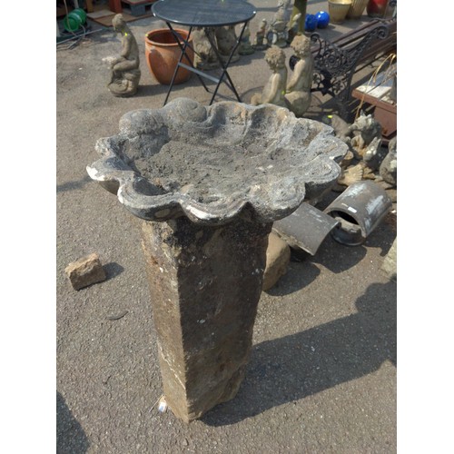 30 - Large Granite post with concrete birdbath attached H105cm D50cm 