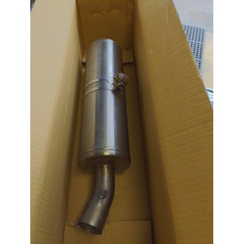 341 - BMW exhaust system 1812-7 679 349 for BMW-K72 0798,appears unused, Motor cycle Mudguard, made i... 