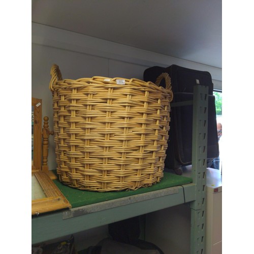 371 - Large wicker log basket 