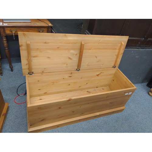 437 - Large pine blanket box/ chest . W 122 D45H47.5 cm