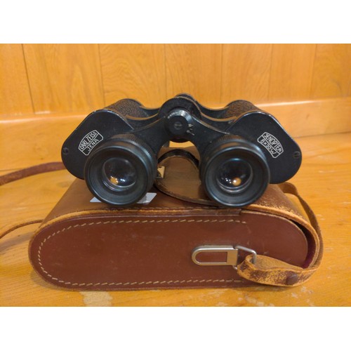 476 - Pair of Carl Zeiss Jena 8x30 binoculars with case