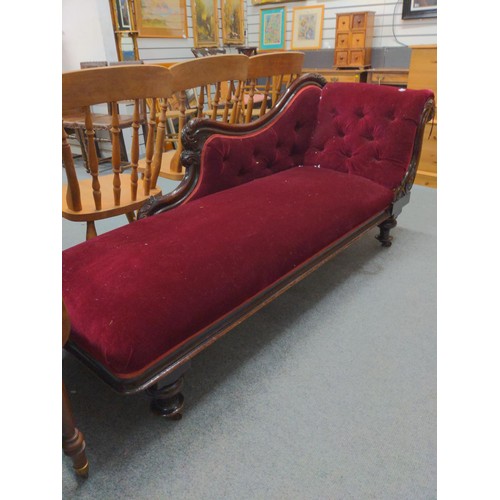 489 - Victorian chaise longue. L190cm D63cm H83cm. One leg detached.