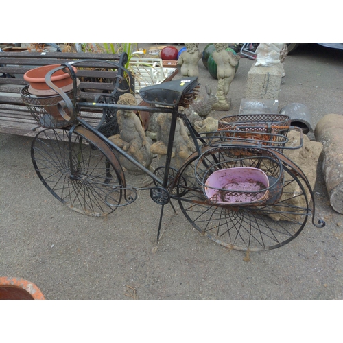 117A - Metal Bike plant display approx L159cm xh 87cm