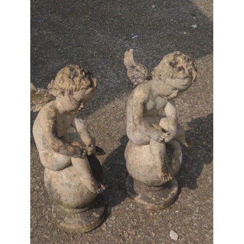 10 - 2 x resin cherubs H38cm