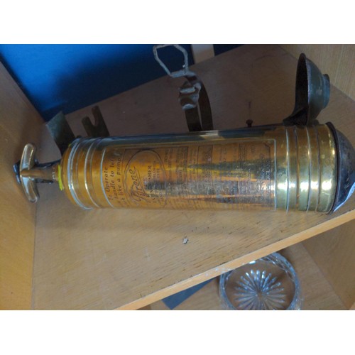 573 - Antique brass Pyrene classic car fire extinguisher with mount.