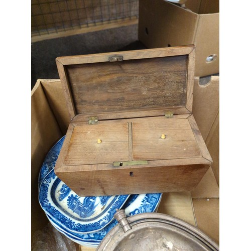 639 - Box of mixed ceramics blue and white, and plate ware plus a wooden tea caddy.