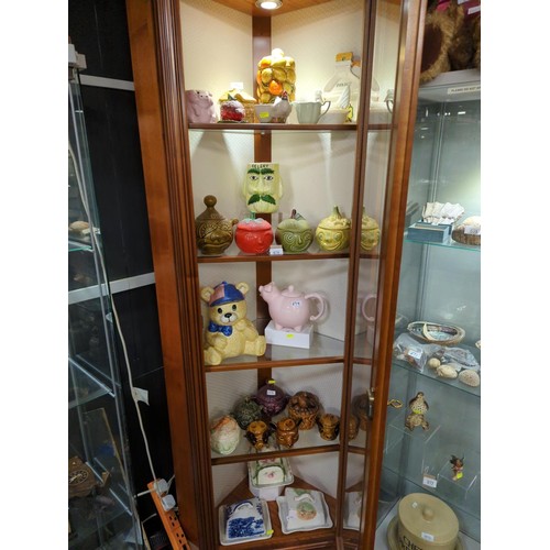 674 - Five shelves of character ceramic jars, dishes etc, inc, Sylvac, Price, Seizler etc,