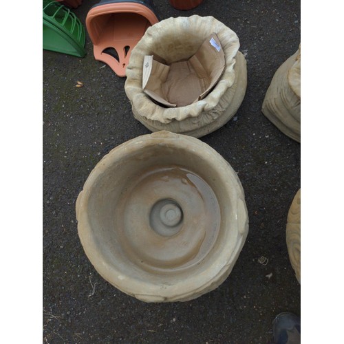 128 - Pair of concrete large sack planters D41cm x H24cm