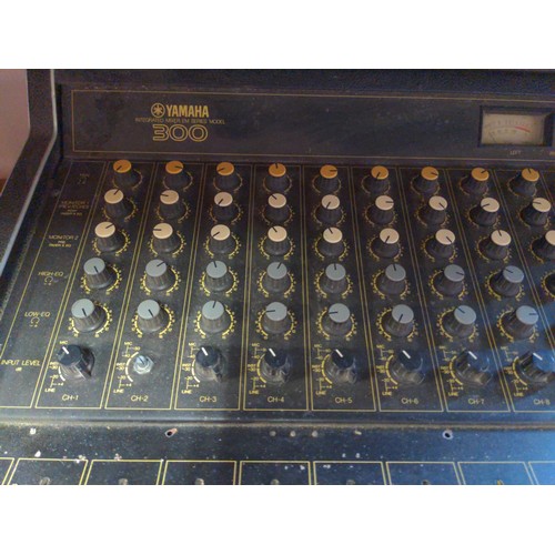 213 - Yamaha 300 Integrated mixer EM series