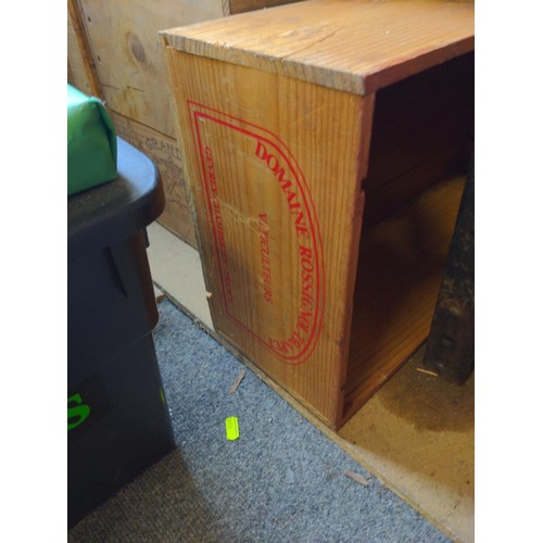 237 - 9 x various wine boxes 