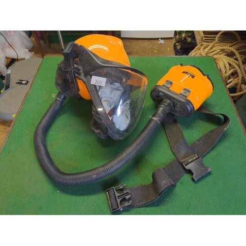 262 - Triton powered respirator mask