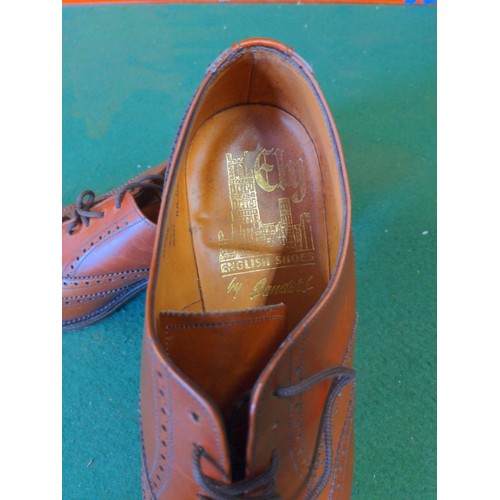 312 - Mens brown leather shoes, size 8 1/2, British made